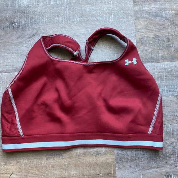 UA Sports Bra - Picture 2 of 5